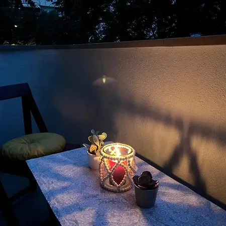 Cozy Bohemian 2 Mins From The Beach Split